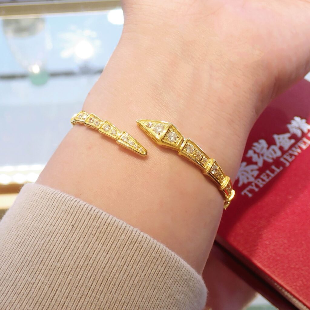 22K/916 Gold Bangle