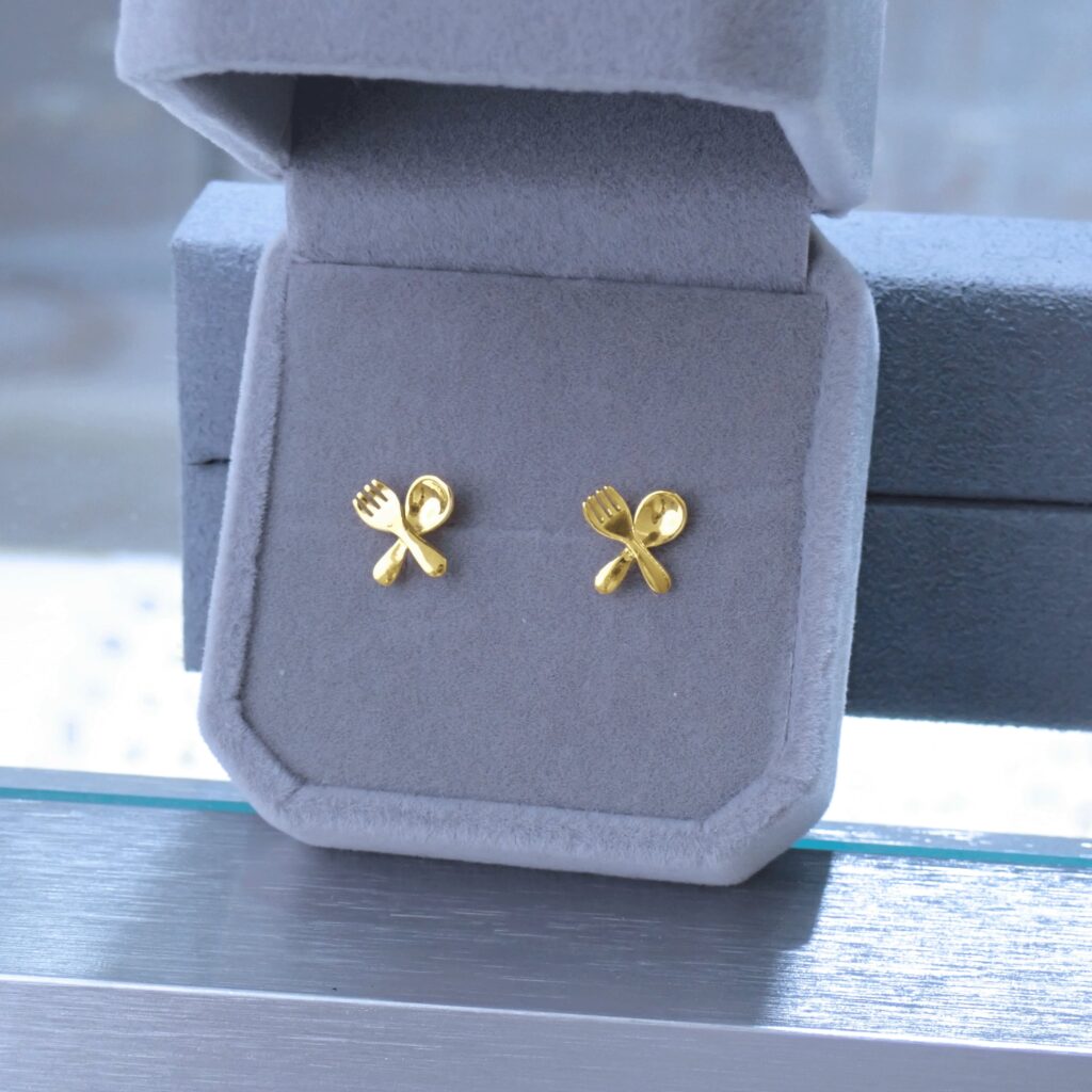 916 Gold Spoon Fork Earrings 金汤匙叉子耳环 RM577.00 – RM591.00