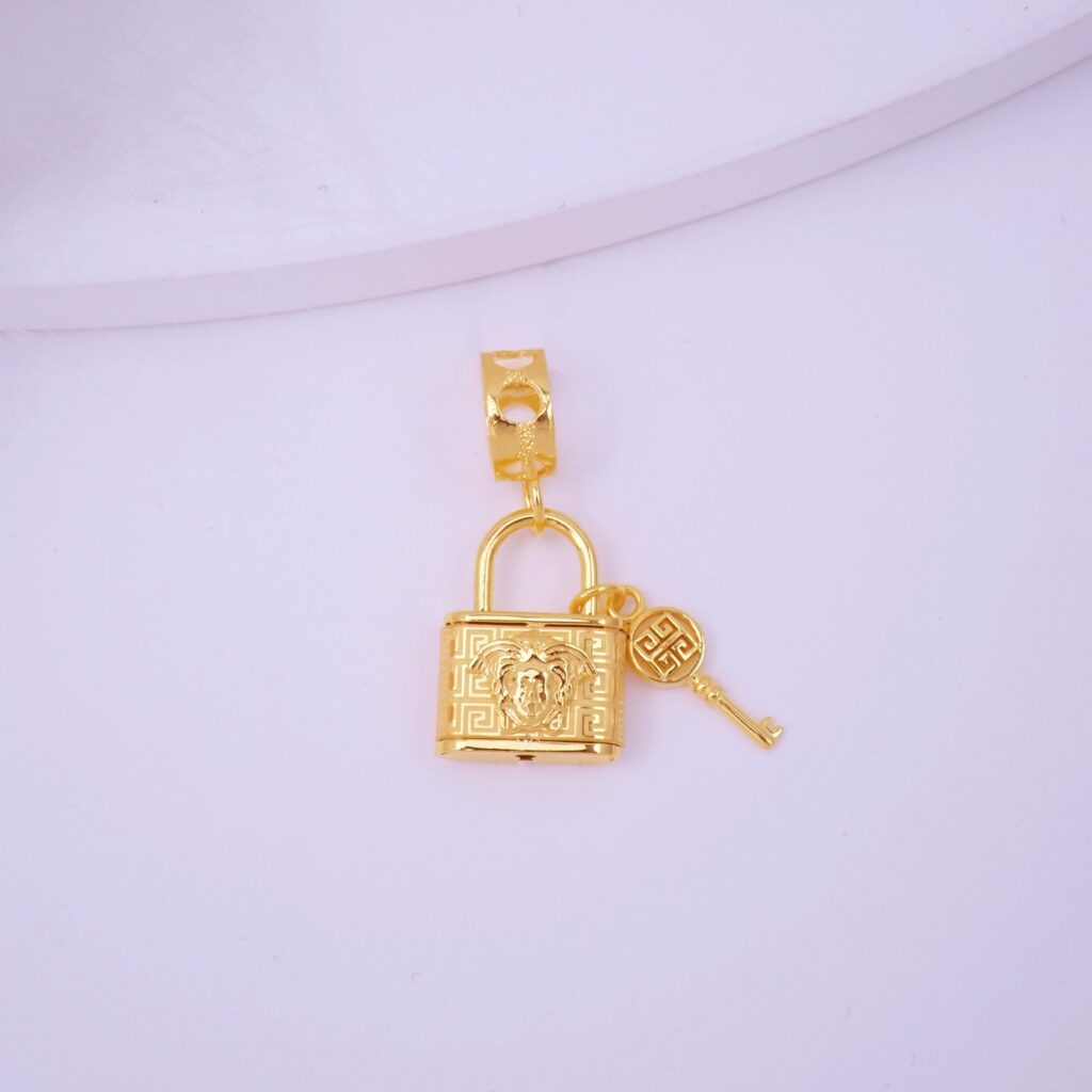 22K/916 Gold Lock Pandora Charm RM765.00