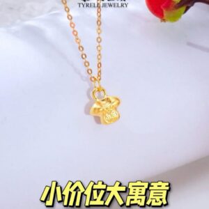 24K/999 小价位服装"福“吊坠 AFFORDABLE CLOTHES "FU" PENDANT