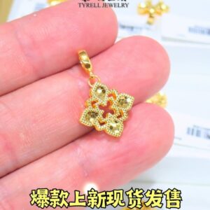 22K/916 精致时尚款菱形金吊坠 EXQUISITE AND STYLISH RHOMBUS SHAPED GOLD PENDANT